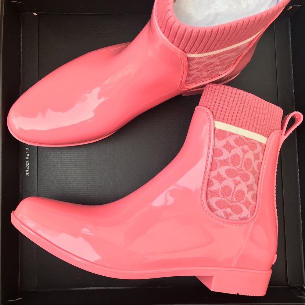 🥰 Coach Rain Bootie taffy - Picture 1 of 11